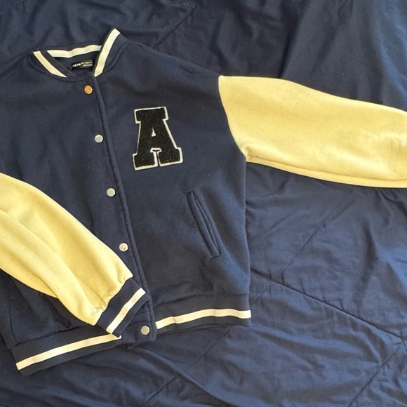 Varsity jacket - Picture 3 of 6